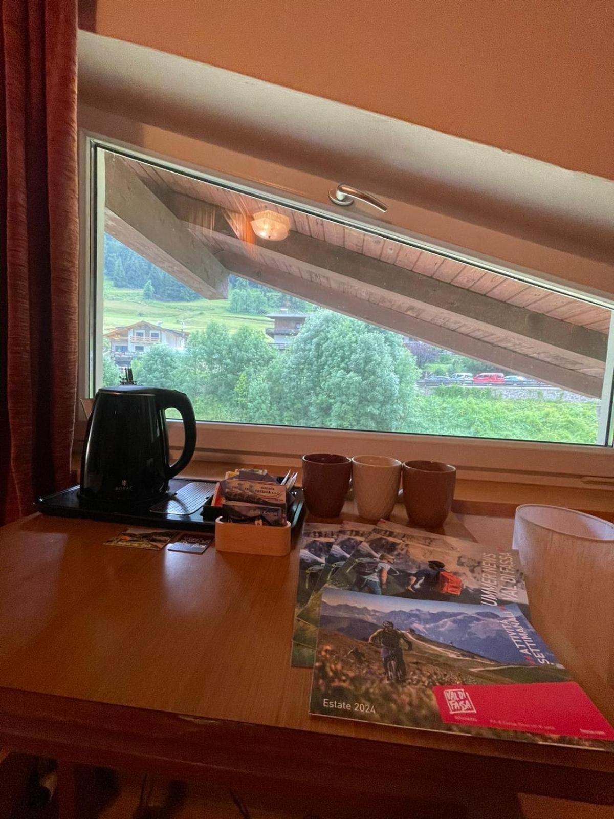 Hotel Picchio Rosso - Stanza Privata Con Bagno In Val Di Fassa Pera Exterior foto